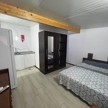 Cih - Constituicao Invicta ホームステイ *