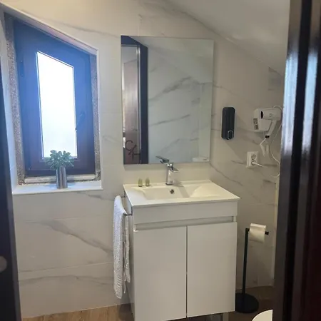 Cih - Constituicao Invicta ホームステイ